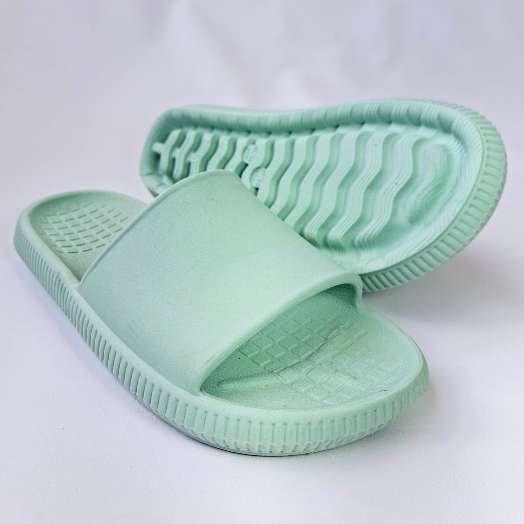 Chinelo Nuvem Slide Unissex – Macio, Leve, Antiderrapante e Confortável para o Dia a Dia