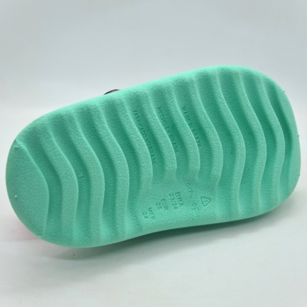 Chinelo Nuvem Menina Calçado Infantil 2 em 1 com Personagens Animados e Correia - Leve, Confortável