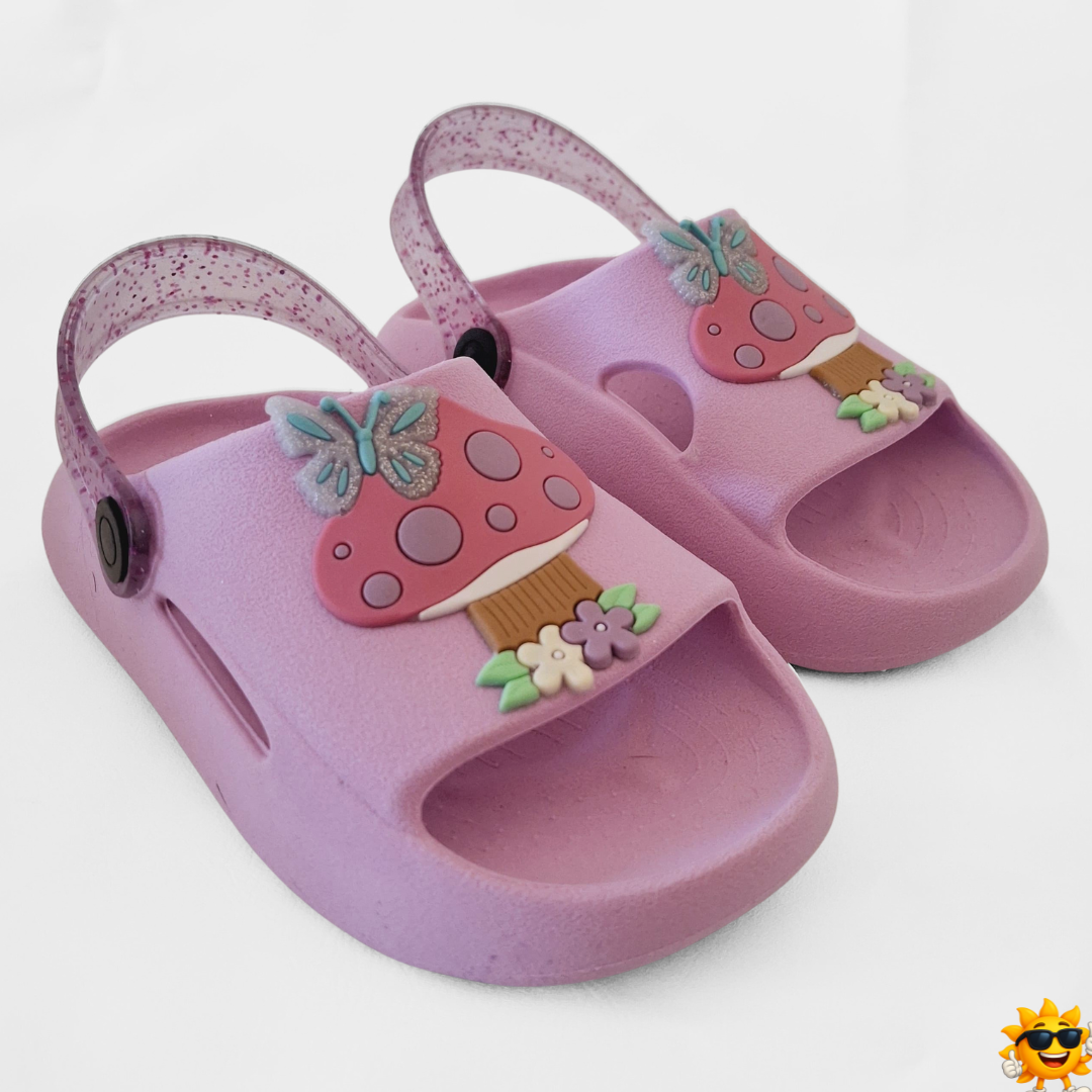 Chinelo Nuvem Menina Calçado Infantil 2 em 1 com Personagens Animados e Correia - Leve, Confortável